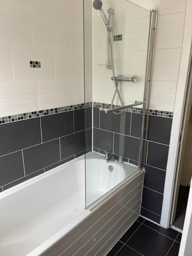 Marks Place Liverpool Bagian luar foto